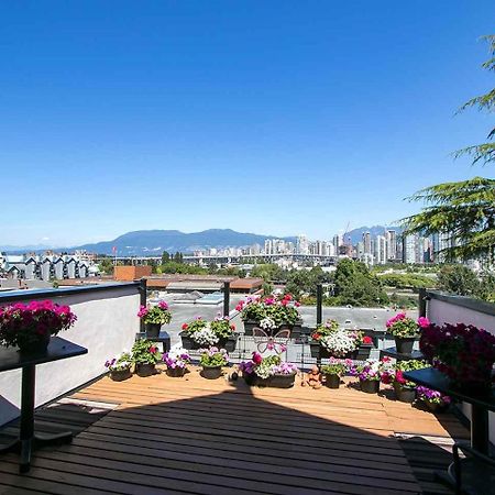 溫哥華Billion Dollar Views In A Beautiful Fairview Slopes Heritage House公寓 外观 照片