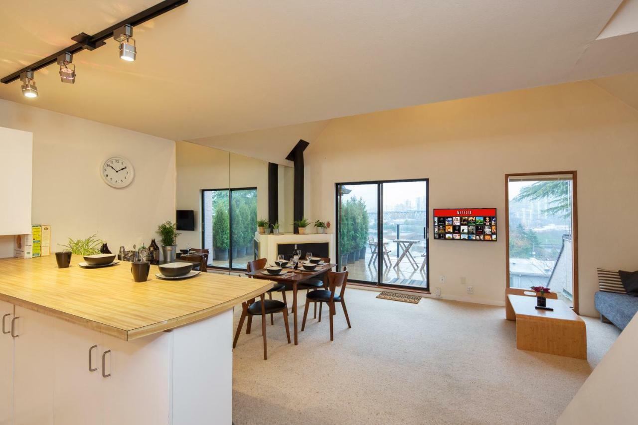 溫哥華Billion Dollar Views In A Beautiful Fairview Slopes Heritage House公寓 外观 照片